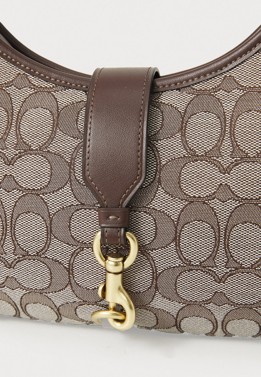 HAMPTONS HOBO BAG IN SIGNATURE JACQUARD - Handbag - oak maple