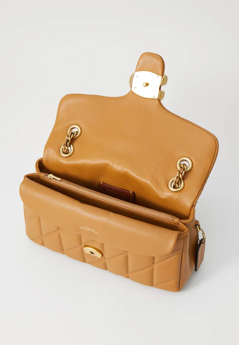 TABBY SHOULDER BAG 26 WITH PILLOW QUILTING - Handbag - black currant