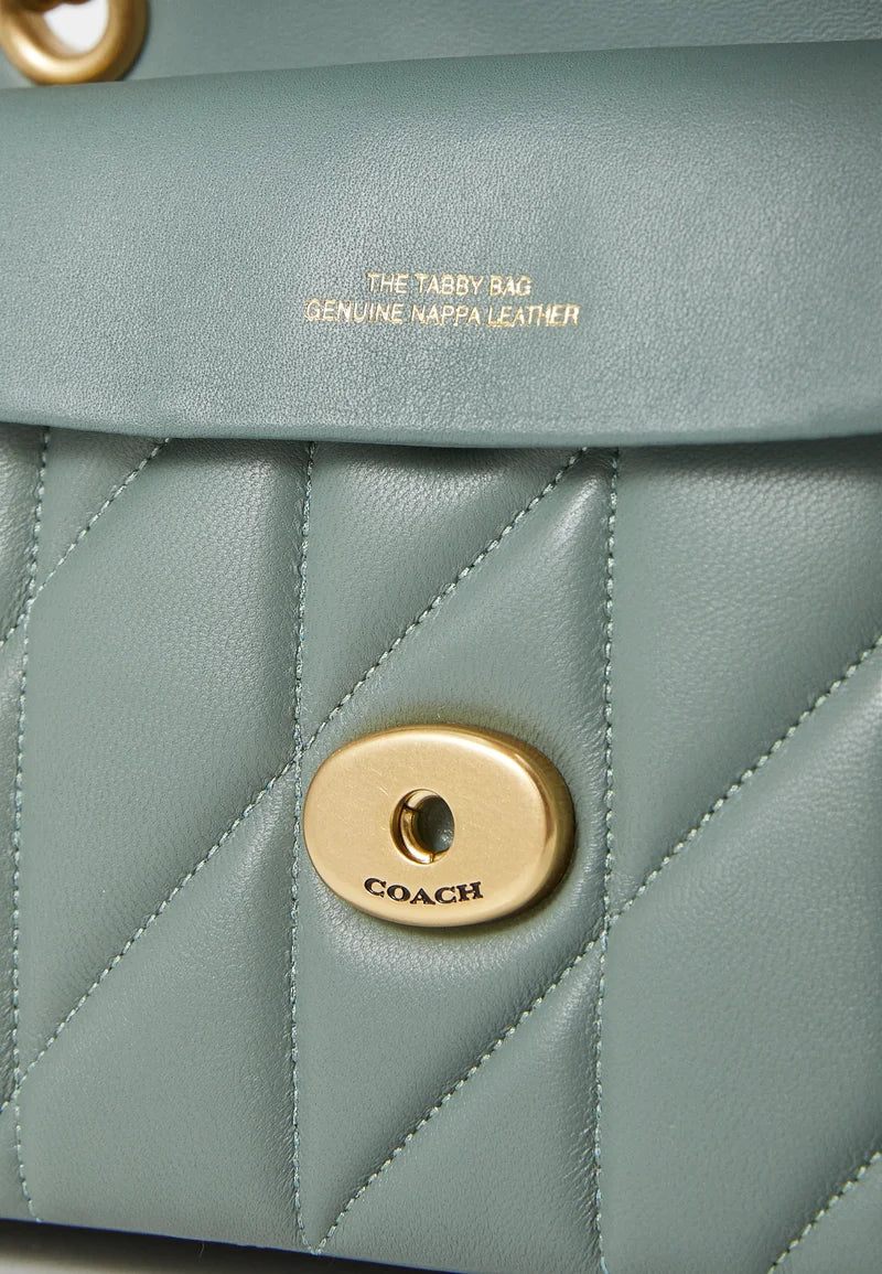 TABBY SHOULDER BAG 26 WITH PILLOW QUILTING - Handbag - black currant