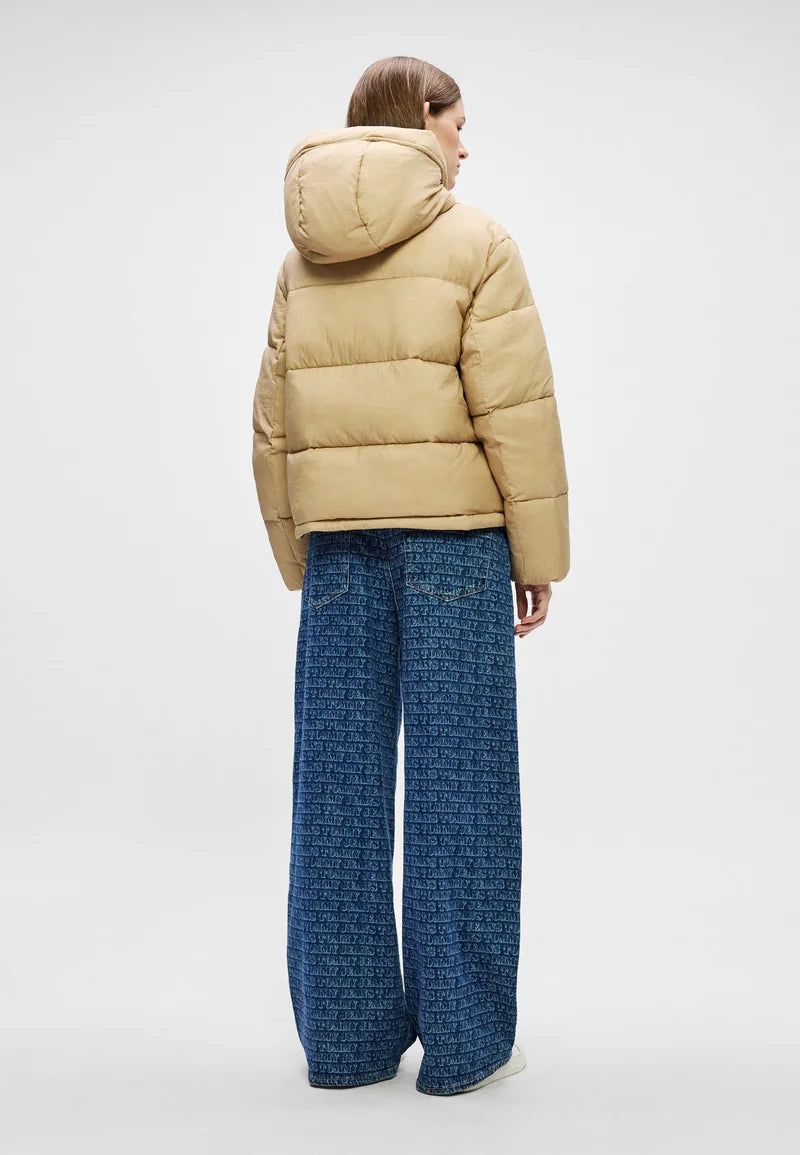 HOODED PUFFER JACKET - Winter jacket - malted milk