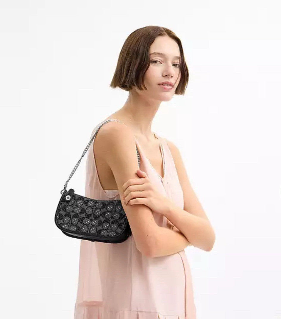 NWT Coach Swinger 20 Bag With Chain In Crystal Signature Jacquard CW568 Black